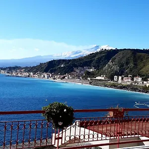 White Lotus , Taormina Italië